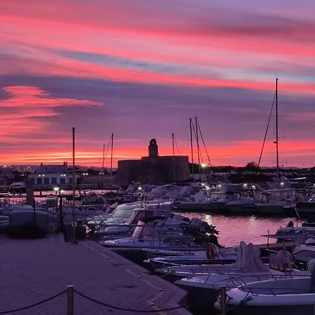 800s Luxury Apartment *